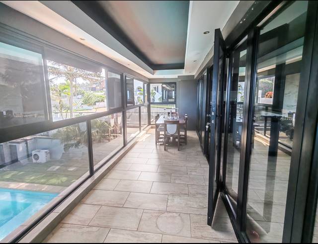 6 BEDROOM HOUSE FOR SALE IN BLUFF